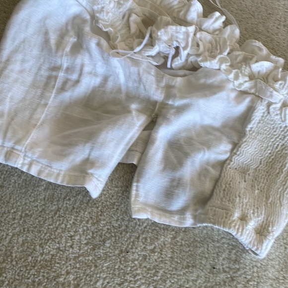 Linen Blend Ruffle detail crop top - Picture 7 of 9